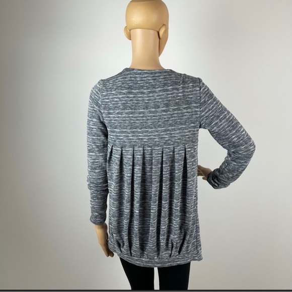 Heathered Gray Ruffle Cardigan - Picture 5 of 7